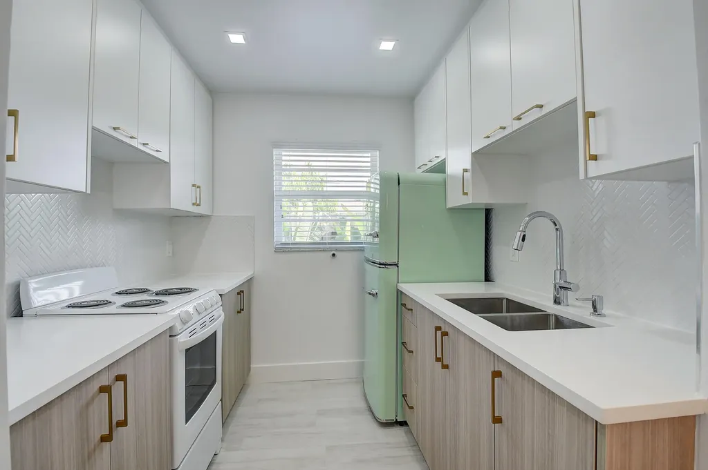 502 N H Street Lake Worth Beach FL 33460