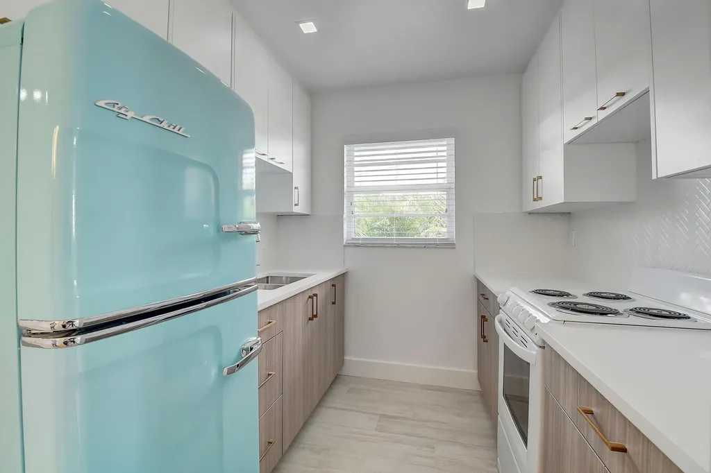 502 N H Street Lake Worth Beach FL 33460
