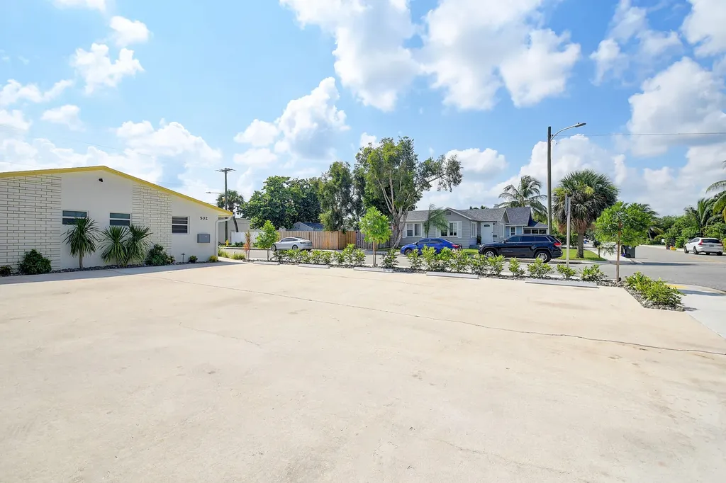 502 N H Street Lake Worth Beach FL 33460