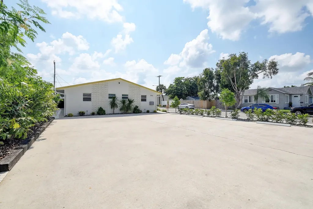 502 N H Street Lake Worth Beach FL 33460