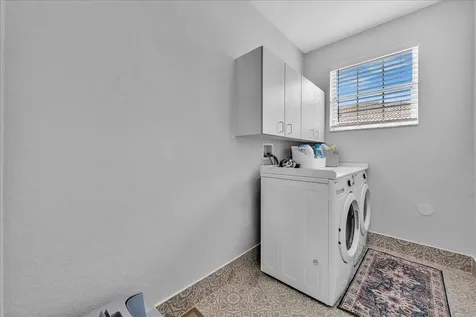 7600 S Aragon Boulevard Sunrise FL 33322