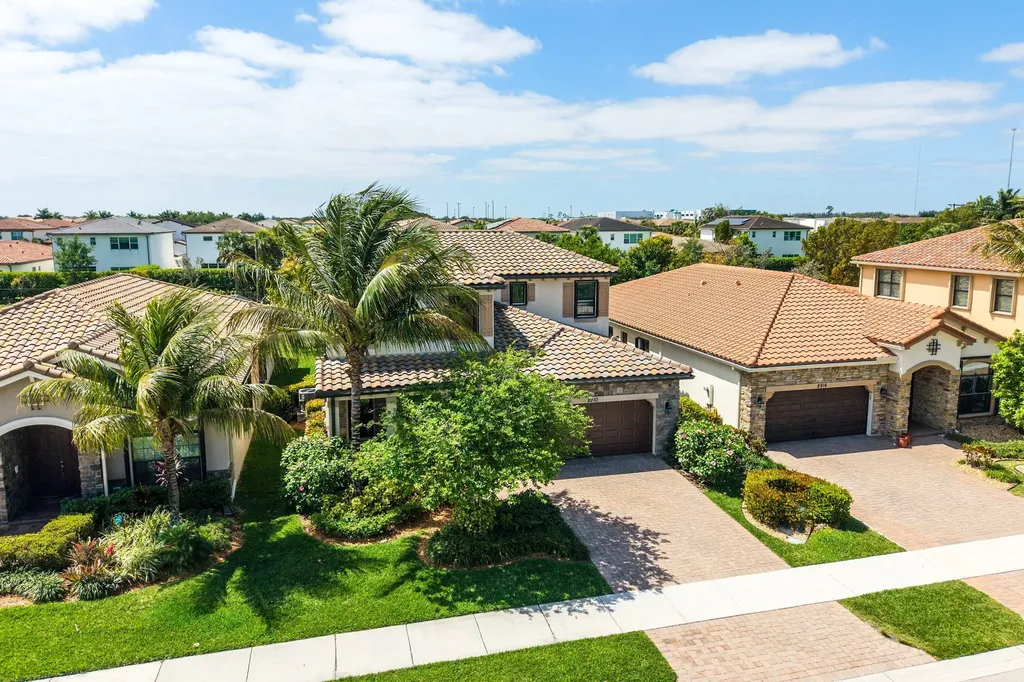 8910 Sea Chase Drive Lake Worth FL 33467