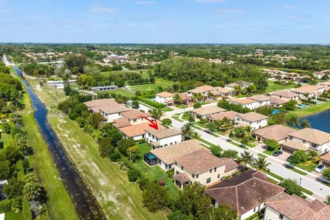 8910 Sea Chase Drive Lake Worth FL 33467