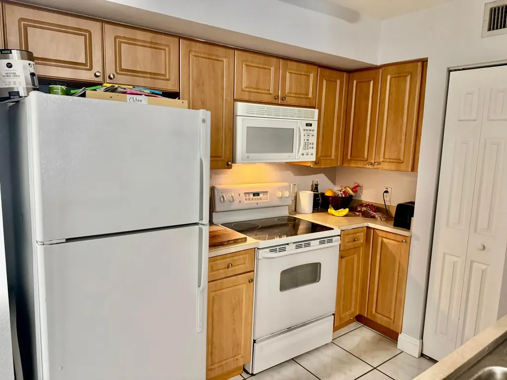6769 Heritage Grande Boynton Beach FL 33437