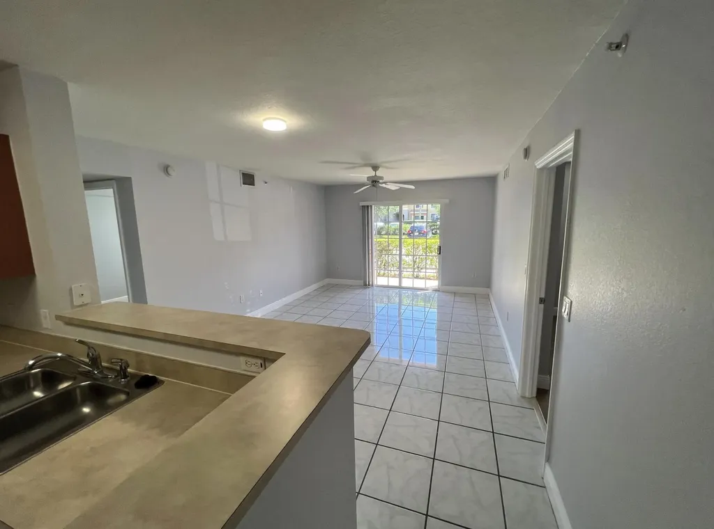 6769 Heritage Grande Boynton Beach FL 33437