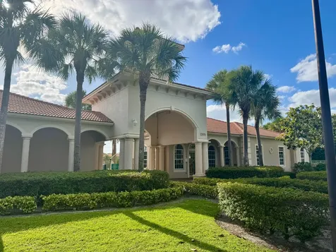 6769 Heritage Grande Boynton Beach FL 33437