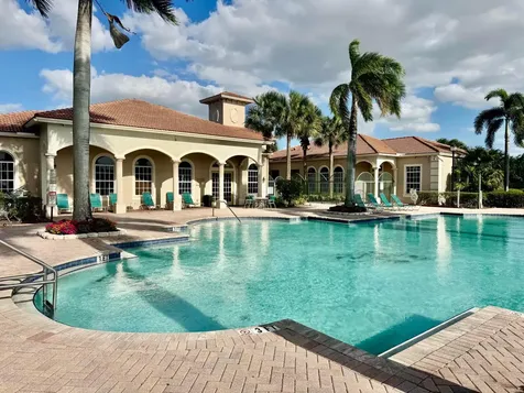 6769 Heritage Grande Boynton Beach FL 33437