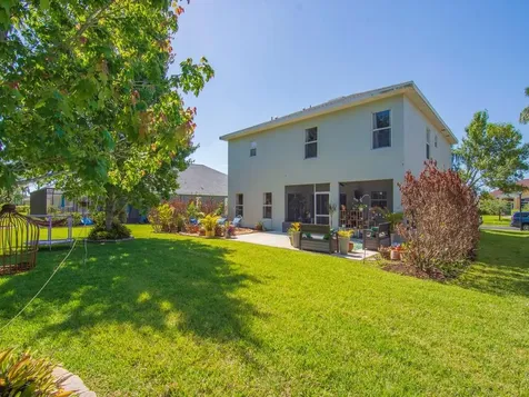 521 N Valencia Circle SW Vero Beach FL 32968