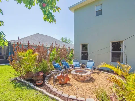 521 N Valencia Circle SW Vero Beach FL 32968