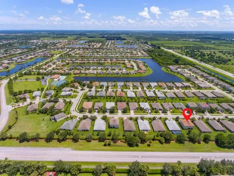 521 N Valencia Circle SW Vero Beach FL 32968