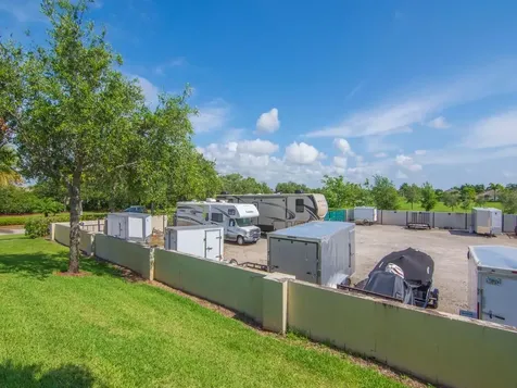 521 N Valencia Circle SW Vero Beach FL 32968