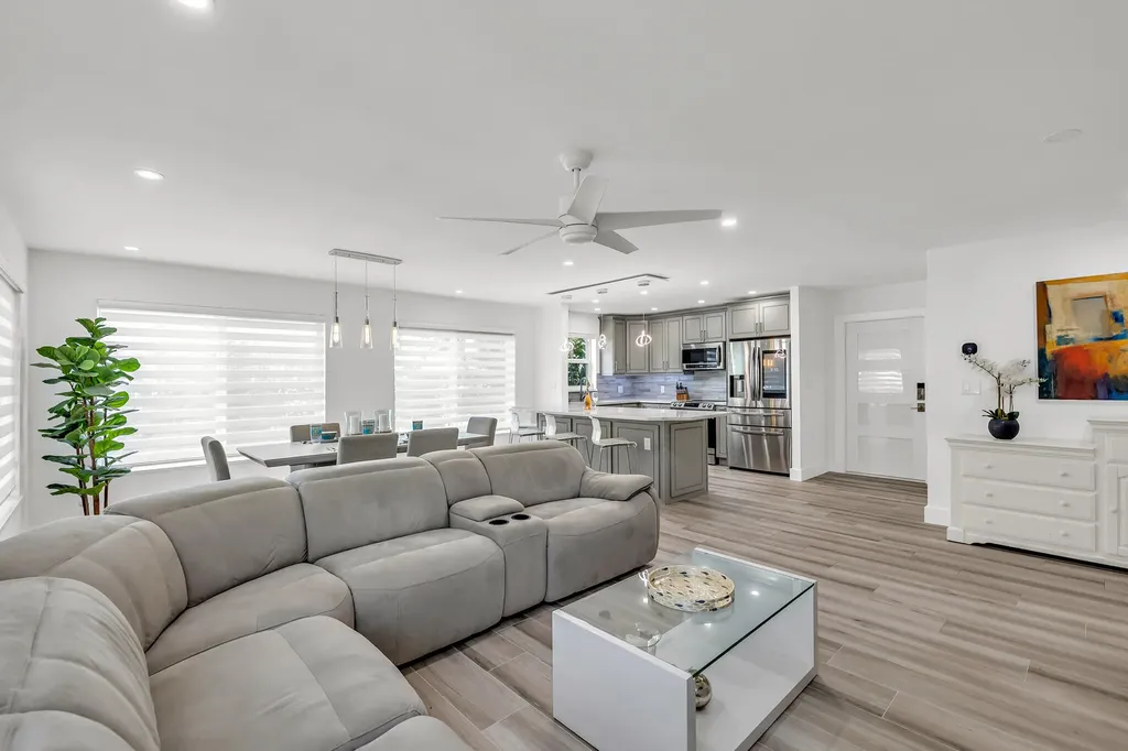 2870 NE 14th Causeway Pompano Beach FL 33062