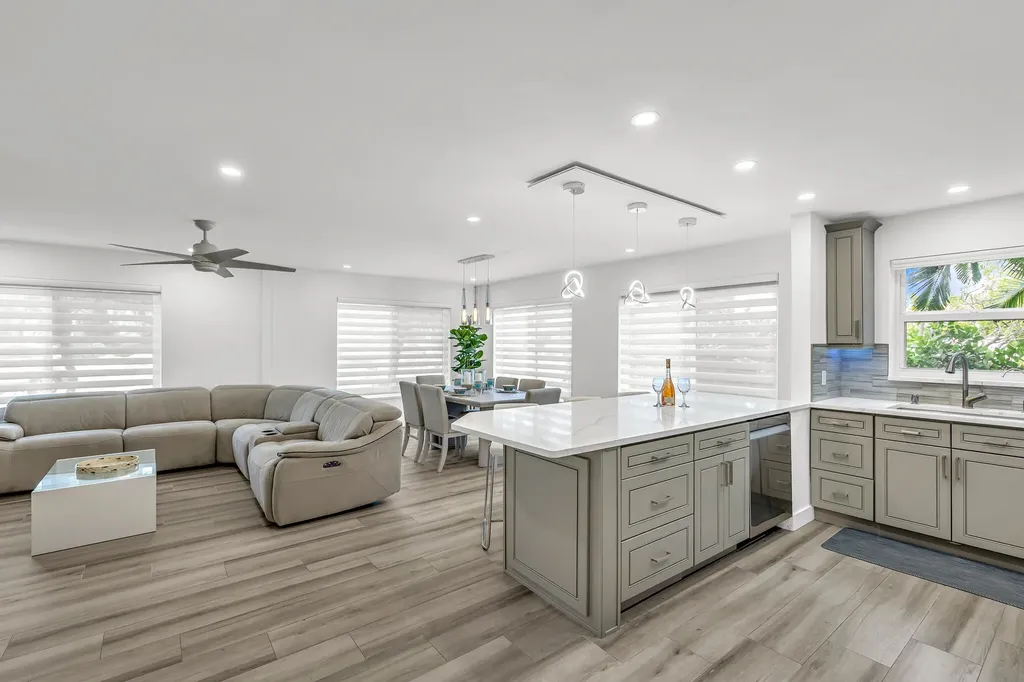 2870 NE 14th Causeway Pompano Beach FL 33062