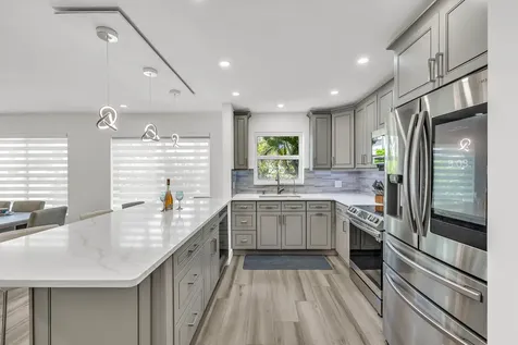 2870 NE 14th Causeway Pompano Beach FL 33062