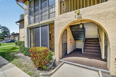 228 Pine Hov Circle Greenacres FL 33463