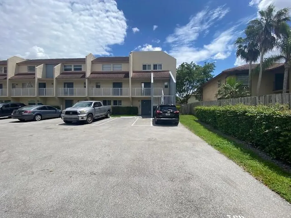 3751 NW 115th Avenue Coral Springs FL 33065