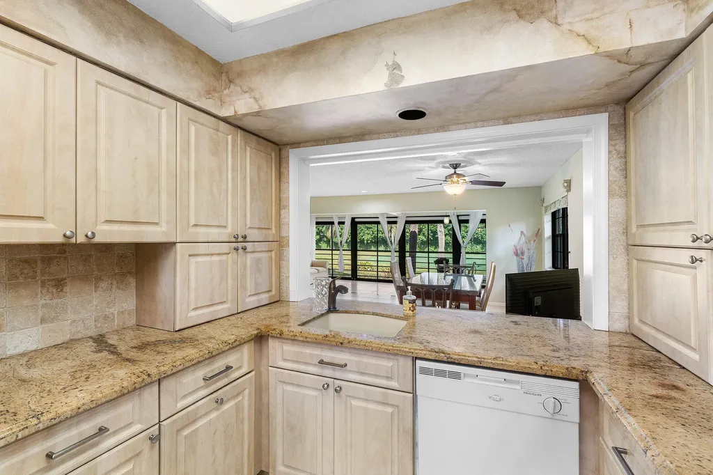 6446 Aspen Glen Circle Boynton Beach FL 33437