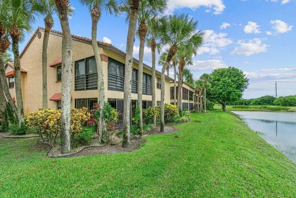 6446 Aspen Glen Circle Boynton Beach FL 33437
