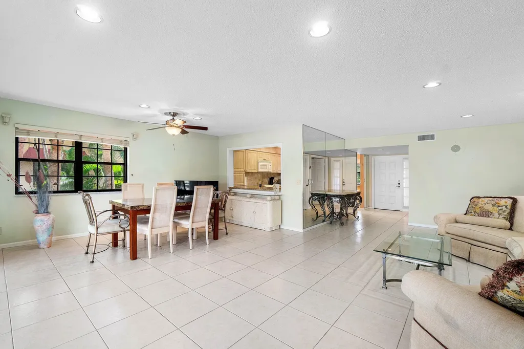 6446 Aspen Glen Circle Boynton Beach FL 33437