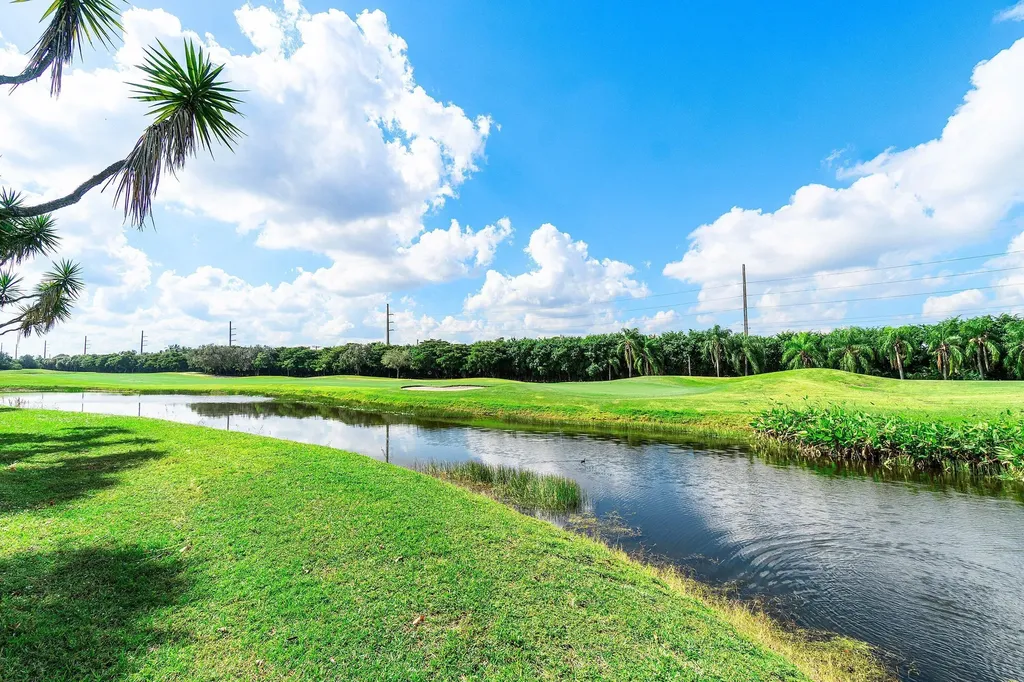 6446 Aspen Glen Circle Boynton Beach FL 33437