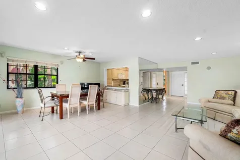 6446 Aspen Glen Circle Boynton Beach FL 33437