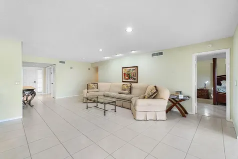 6446 Aspen Glen Circle Boynton Beach FL 33437