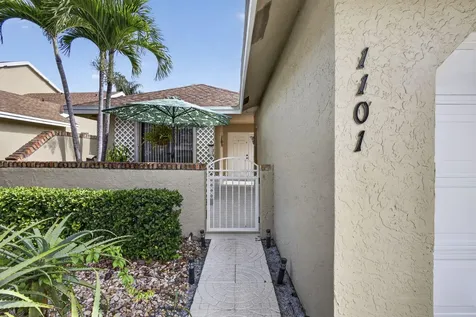 1101 Maplewood Drive Greenacres FL 33415