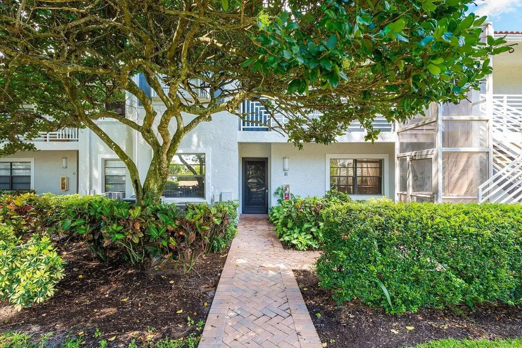 7 Southport Lane Boynton Beach FL 33436