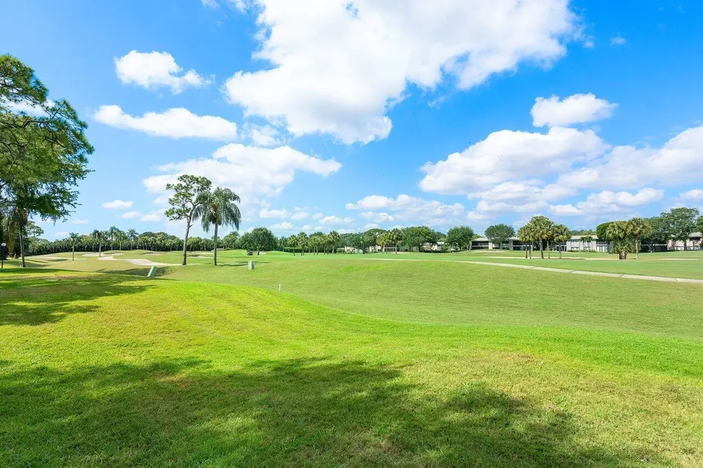 7 Southport Lane Boynton Beach FL 33436