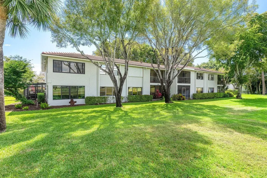 7 Southport Lane Boynton Beach FL 33436