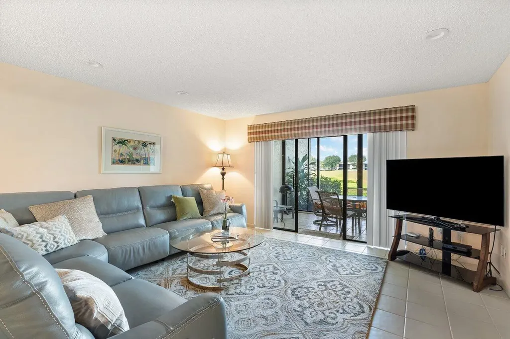 7 Southport Lane Boynton Beach FL 33436