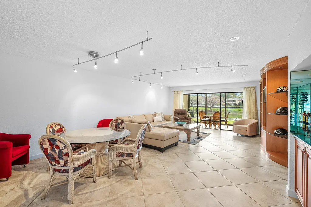 22 Westgate Lane Boynton Beach FL 33436
