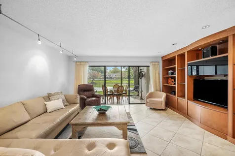 22 Westgate Lane Boynton Beach FL 33436