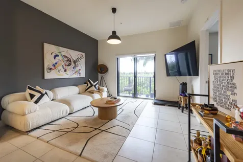 7925 NW 104th Avenue Doral FL 33178