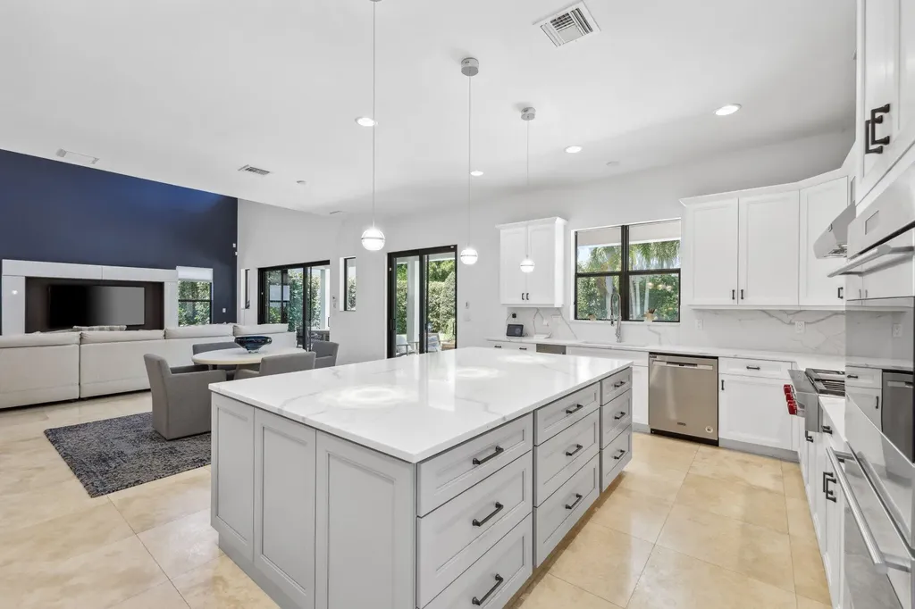 7406 NW 27th Avenue Boca Raton FL 33496