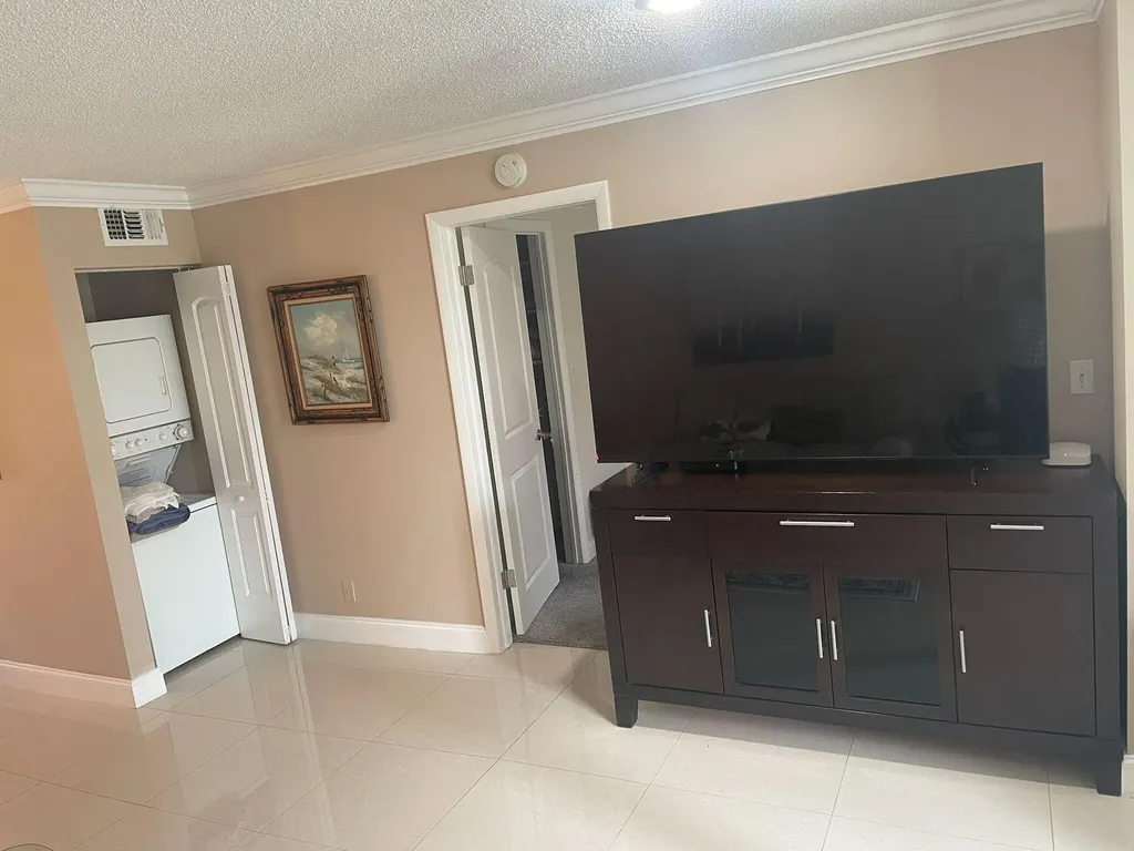 4539 Luxemburg Court Lake Worth FL 33467