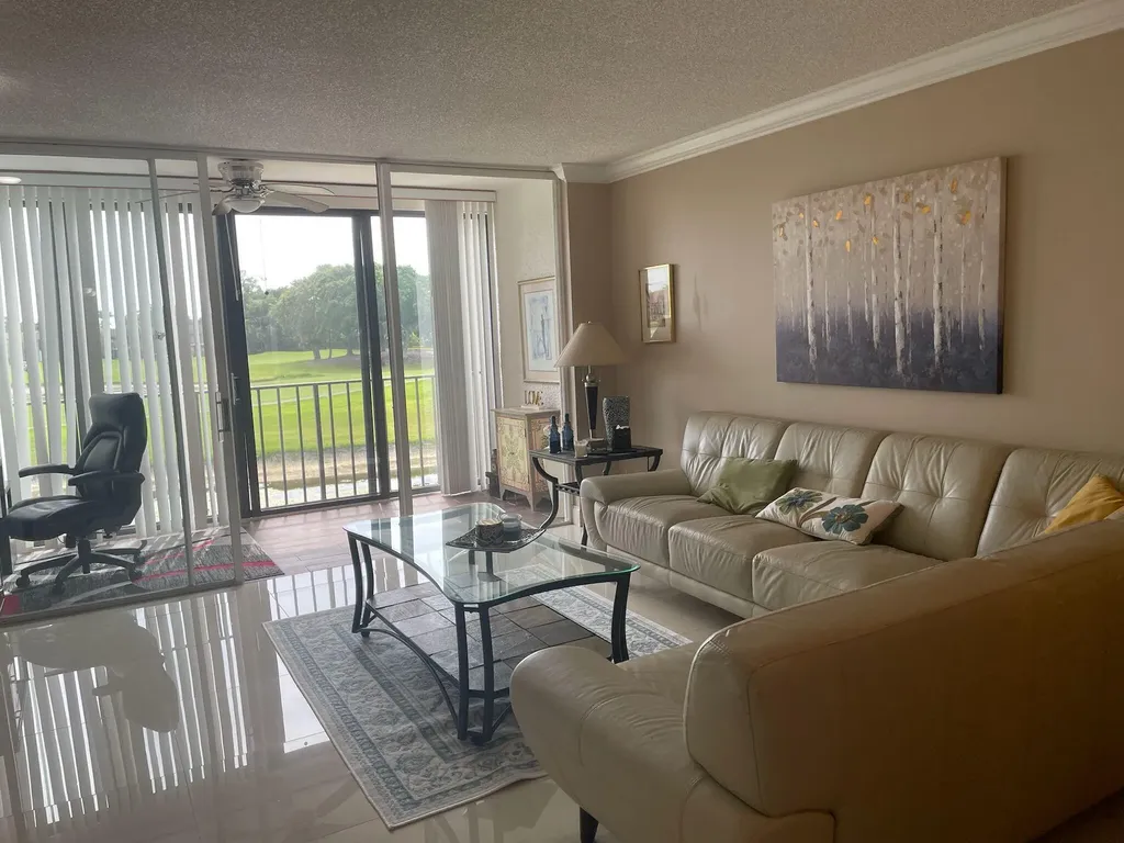 4539 Luxemburg Court Lake Worth FL 33467