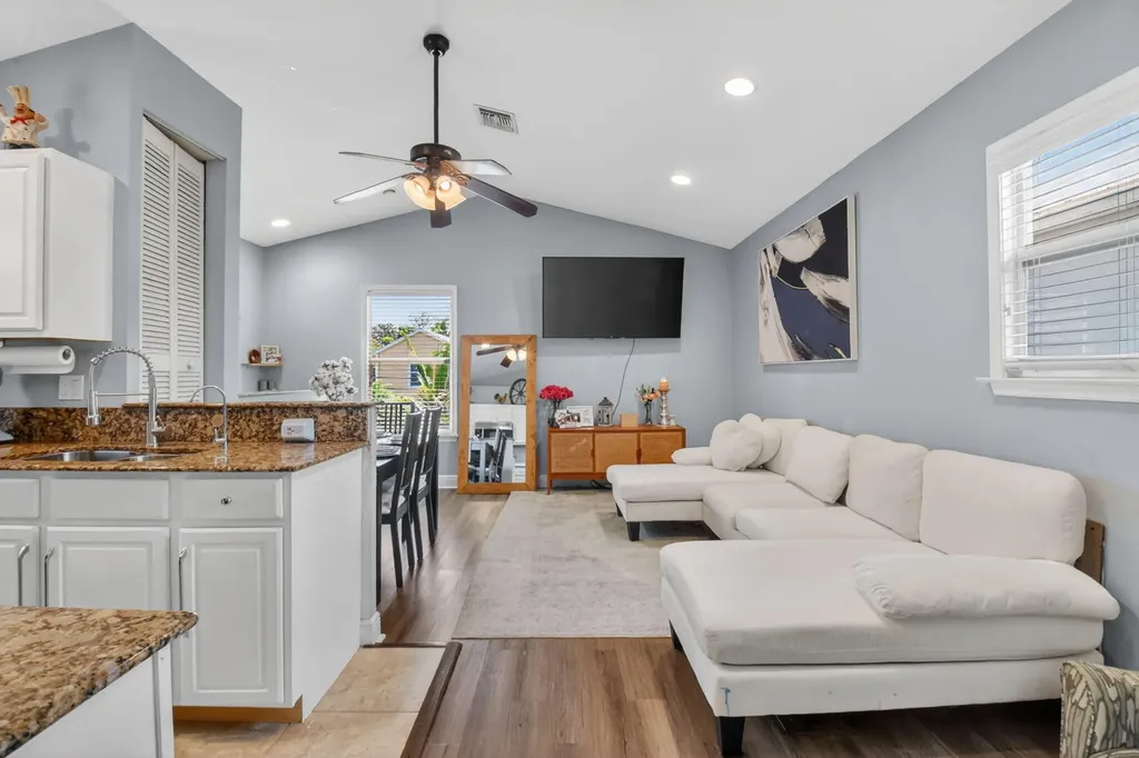 4334 Cambridge Street Lake Worth FL 33461