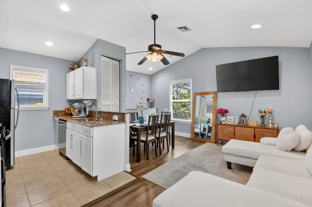 4334 Cambridge Street Lake Worth FL 33461