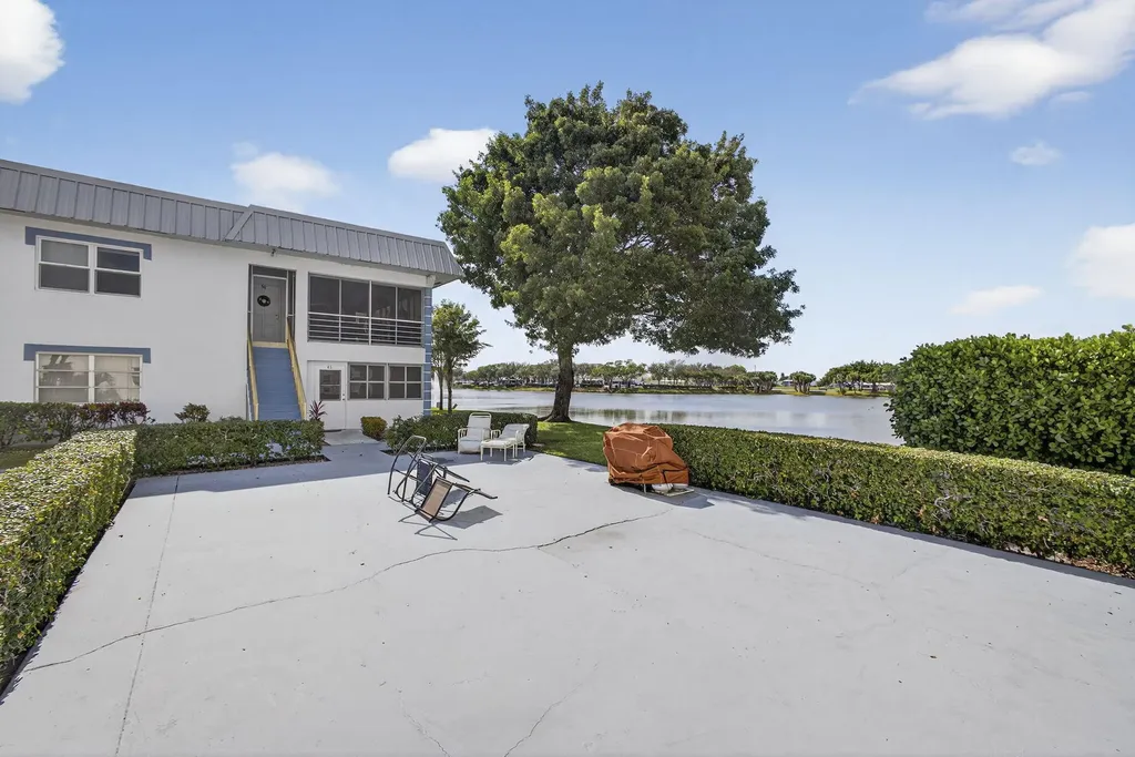 51 Stratford D West Palm Beach FL 33417