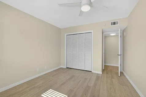 51 Stratford D West Palm Beach FL 33417