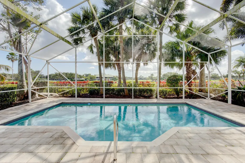 6646 Oakmont Way West Palm Beach FL 33412