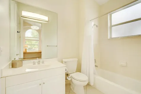 6646 Oakmont Way West Palm Beach FL 33412