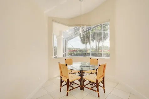 6646 Oakmont Way West Palm Beach FL 33412