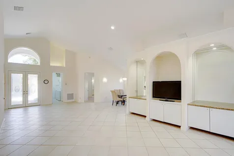 6646 Oakmont Way West Palm Beach FL 33412
