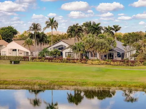 6646 Oakmont Way West Palm Beach FL 33412
