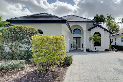 6646 Oakmont Way West Palm Beach FL 33412
