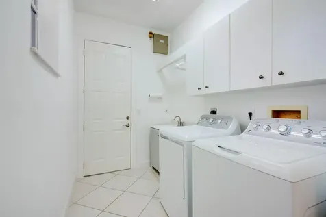 6646 Oakmont Way West Palm Beach FL 33412