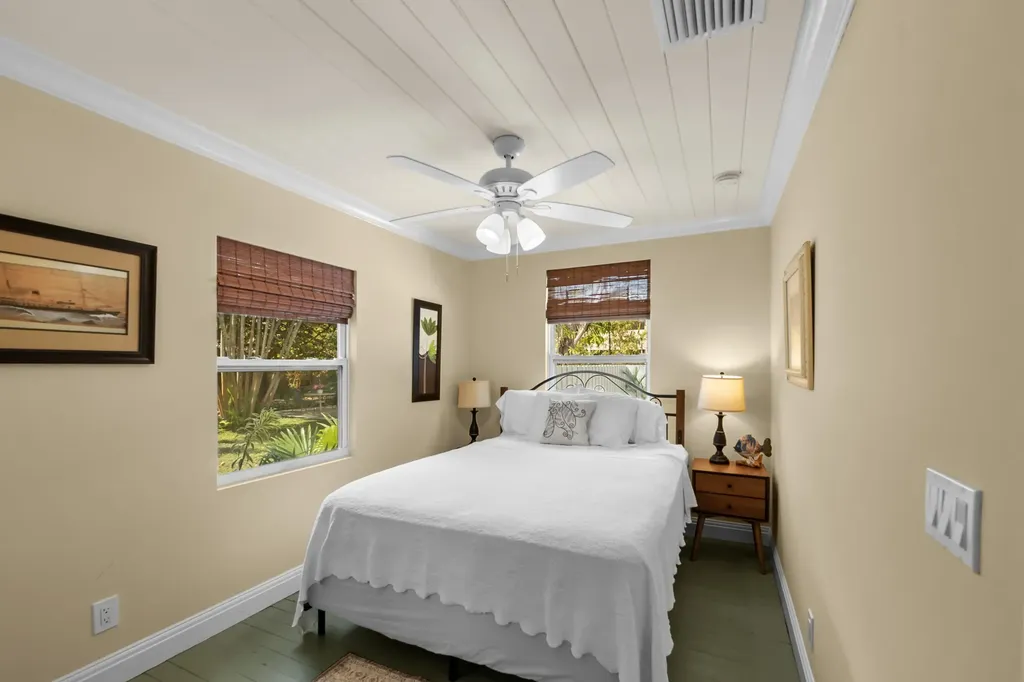 2396 Easy Street Palm Beach Gardens FL 33410