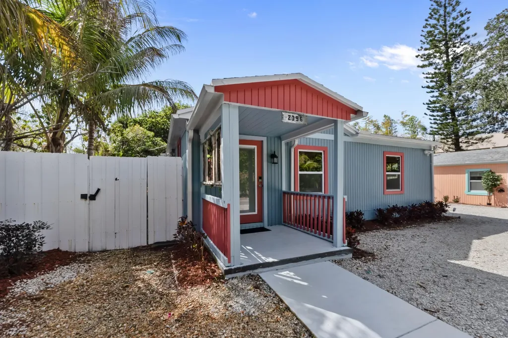 2396 Easy Street Palm Beach Gardens FL 33410